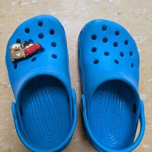 Crocs little kids size 6/7
